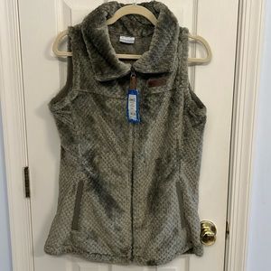 Columbia green vest